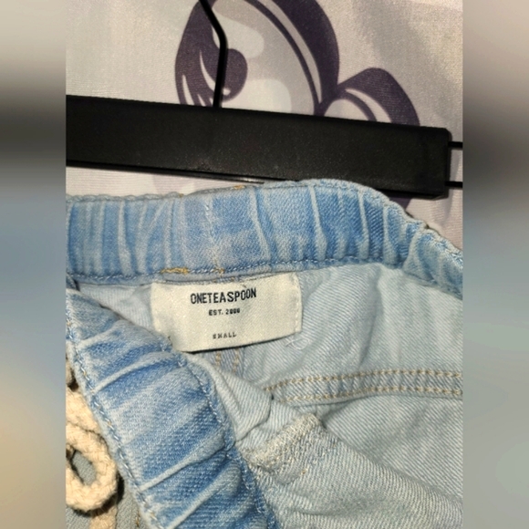 EUC One Teaspoon Light Wash Relaxed Women's Jeans - Picture 2 of 6